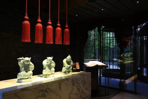 酒店工藝裝飾、古老藝術(shù)品飾